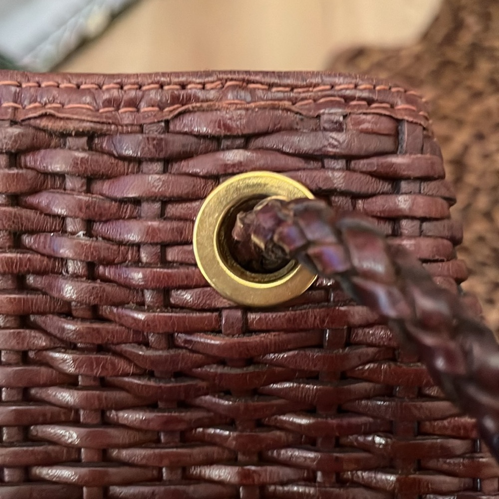 Cee Klein Woven Leather Crossbody Bag - Picture 9 of 13